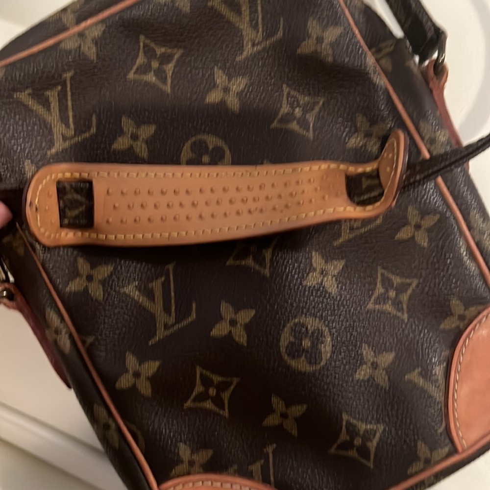 Authentic Louis Vuitton amazon - Picture 8 of 12